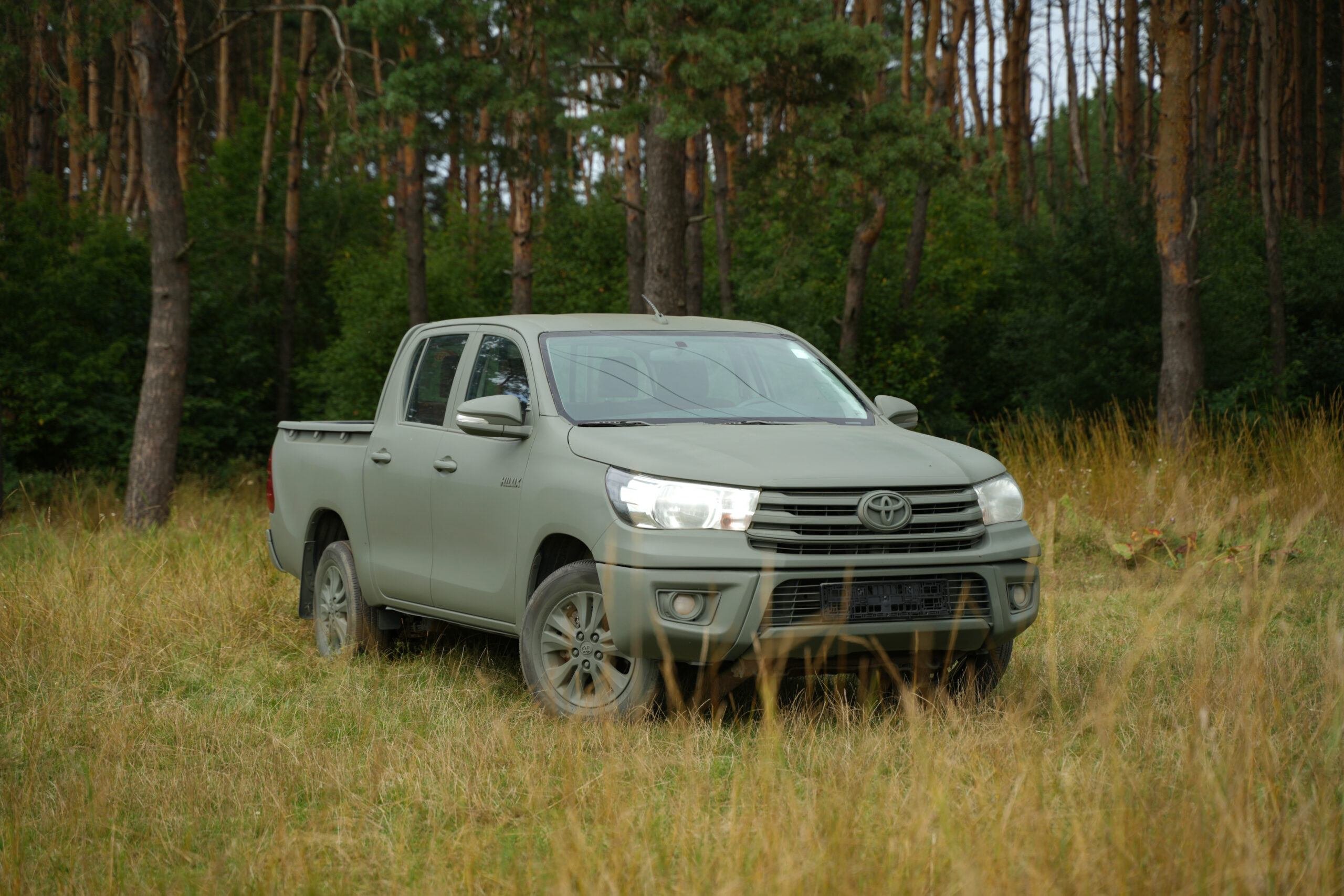 Toyota Hilux після технічного огляду та фарбування